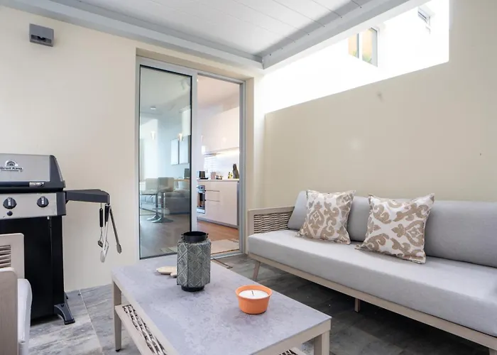 Casanova By Lovelystay Santa Cruz (Madeira)